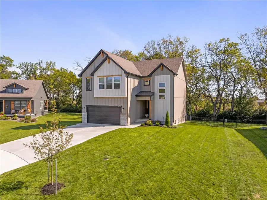 18739 Mahaffie Street, Spring Hill, KS 66083 - #2