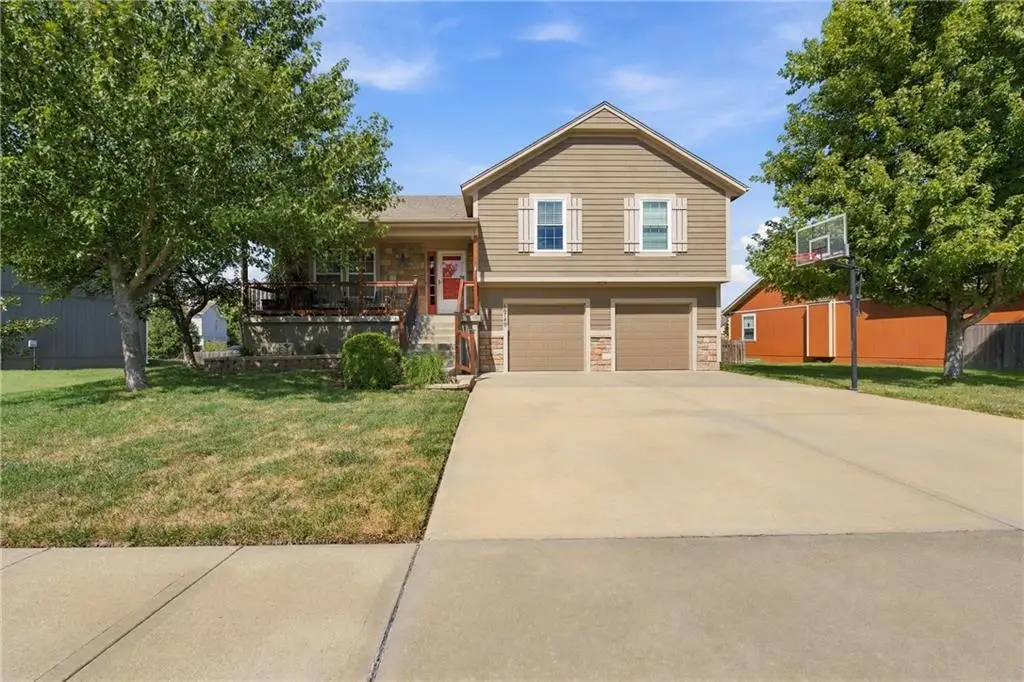 16749 Ingalls Street, Gardner, KS 66030 - #1