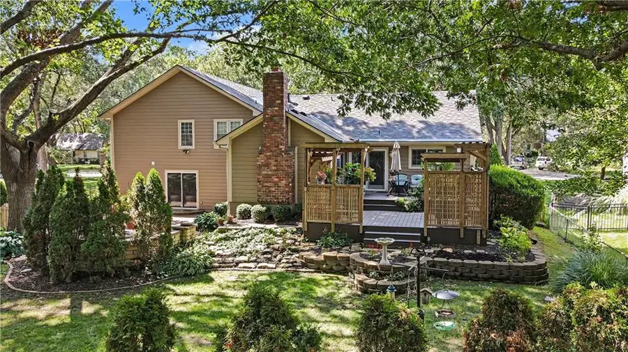 10519 Pawnee Lane, Leawood, KS 66206 - #2
