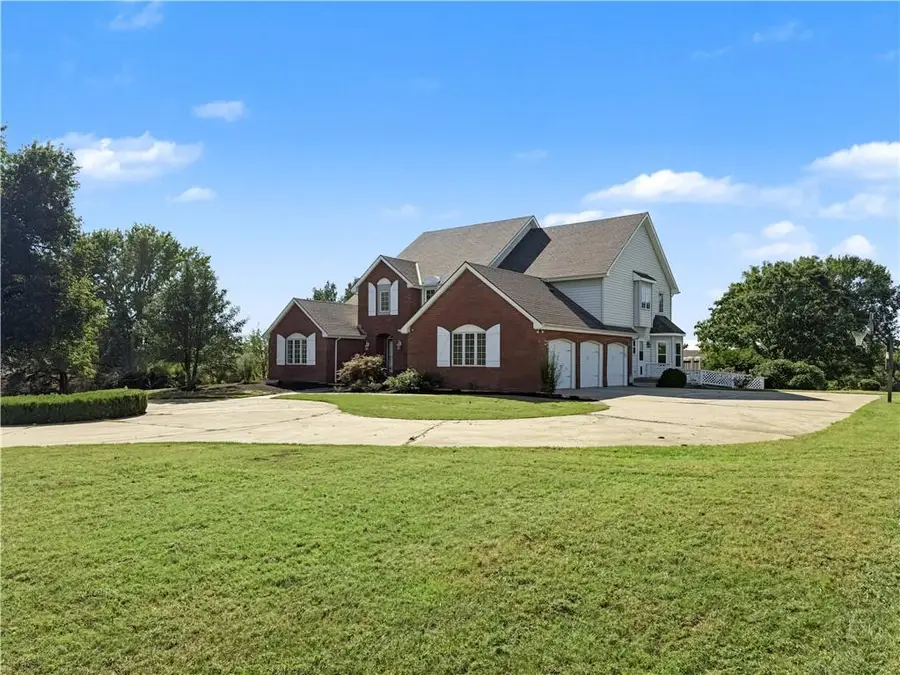 1071 E 1400 Road, Lawrence, KS 66046 - #2