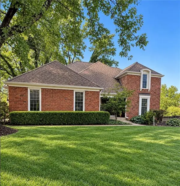 11278 Hemlock Street, Overland Park, KS 66210