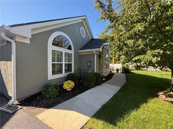 7110 Hedge Lane Terrace, Shawnee, KS 66227