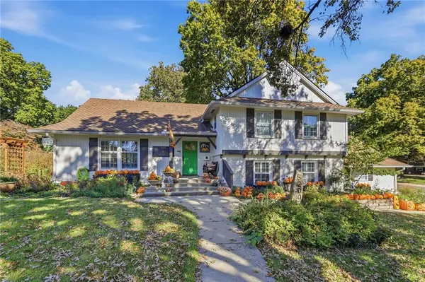 5200 W 81st Street, Prairie Village, KS 66208