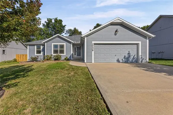 20406 W 220th Terrace, Spring Hill, KS 66083