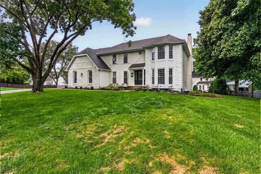 3688 W 127th Place, Leawood, KS 66209 - #2