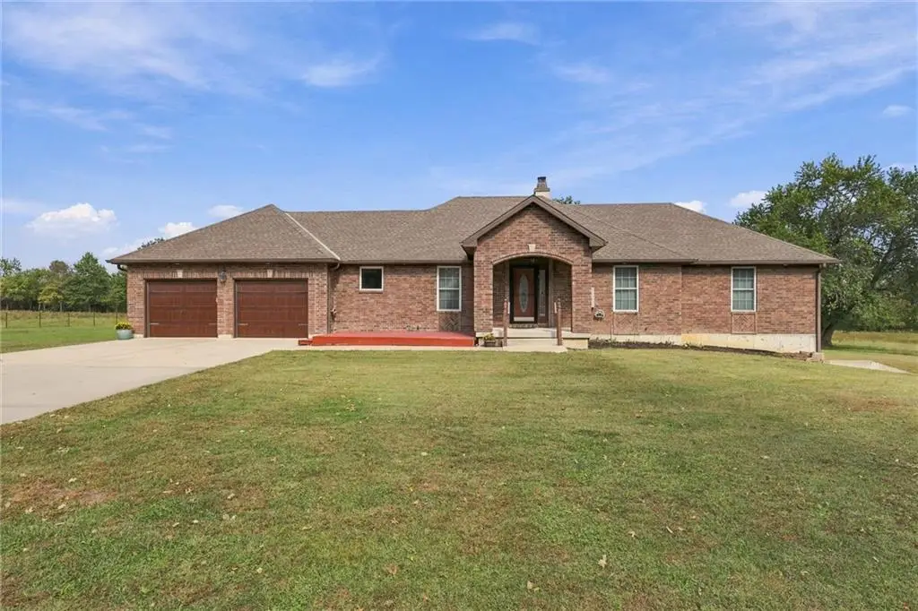 7000 Fort Myers Boulevard, Belton, MO 64012 - #1