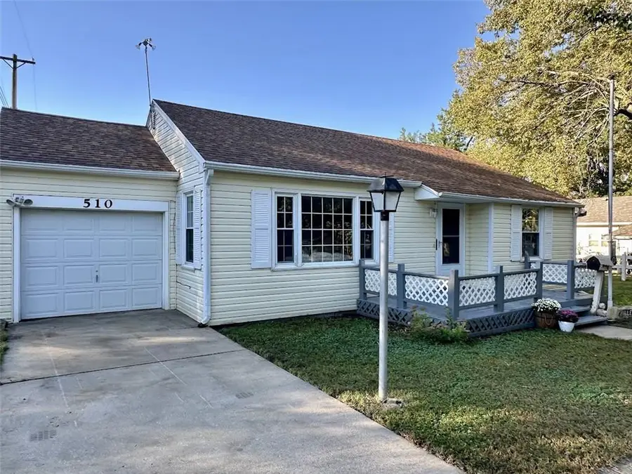 510 E Massasoit Street, Ottawa, KS 66067 - #2
