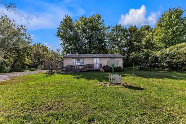 902 NE County Line Road, St Joseph, MO 64505