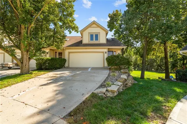 8204 NW Bradford Court, Kansas City, MO 64151