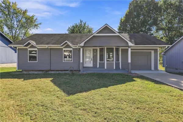 322 E Dryden Street, Odessa, MO 64076