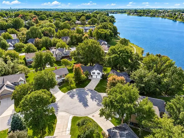 Address Withheld By Seller, Lee's Summit, MO 64082