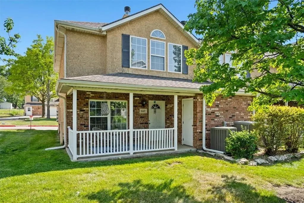 1669 E 120th Street, Olathe, KS 66061 - #1