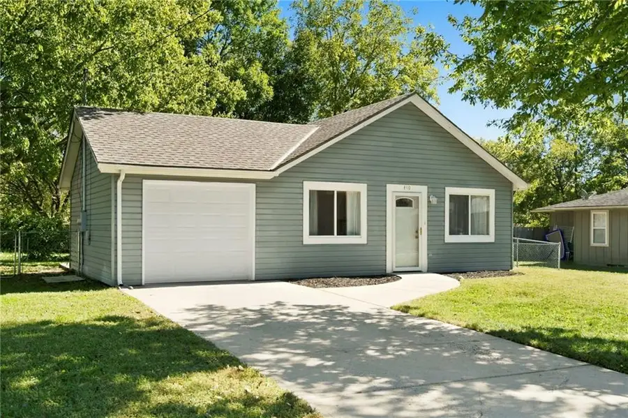 440 N Pine Street, Olathe, KS 66061 - #2