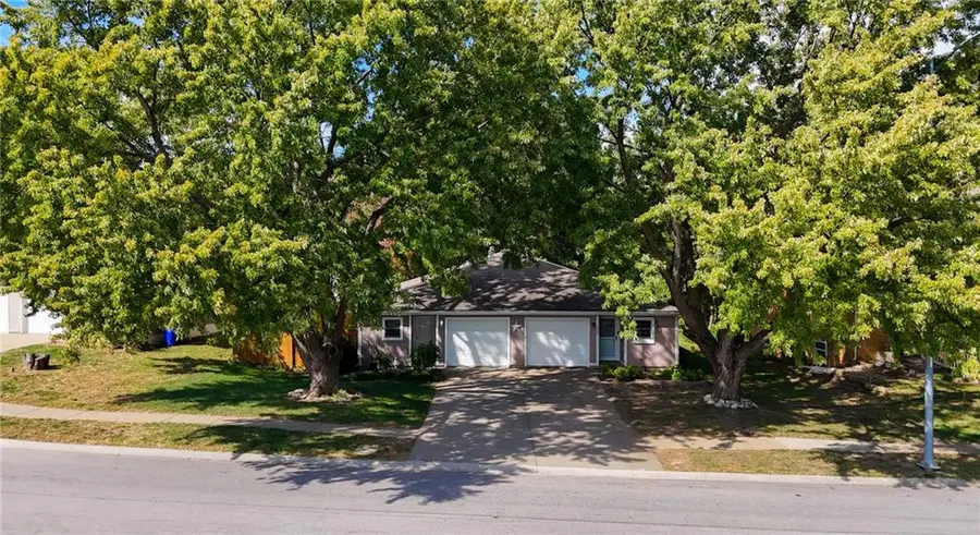 1307 N Ridge Parkway, Olathe, KS 66061 - #2