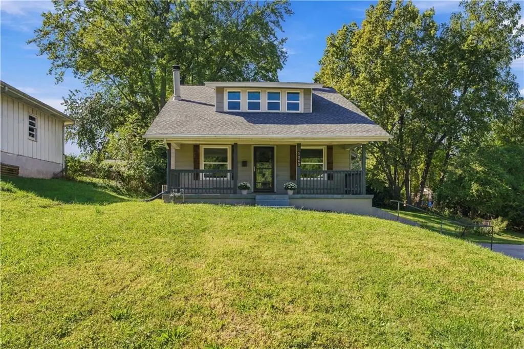 5308 Northern Avenue, Raytown, MO 64133 - #1