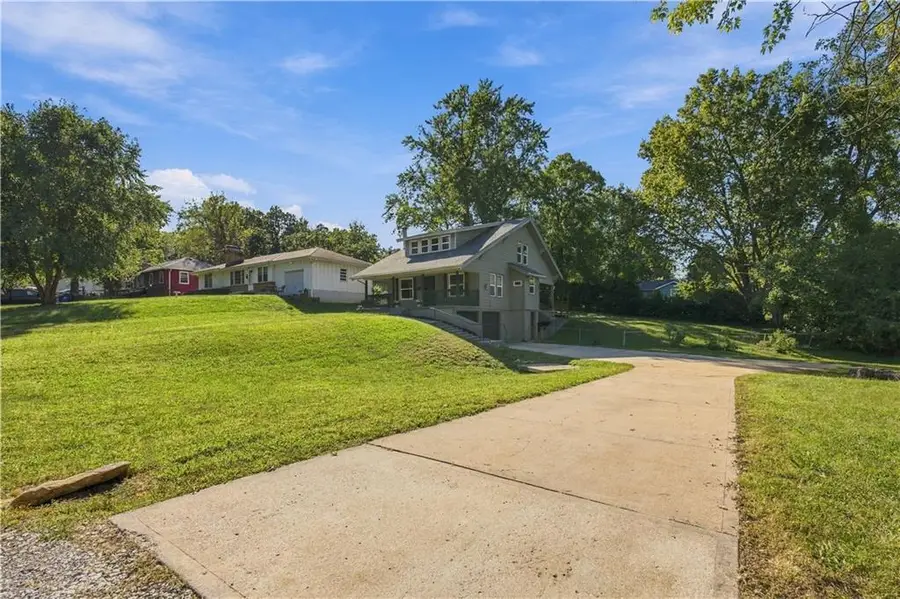 5308 Northern Avenue, Raytown, MO 64133 - #2