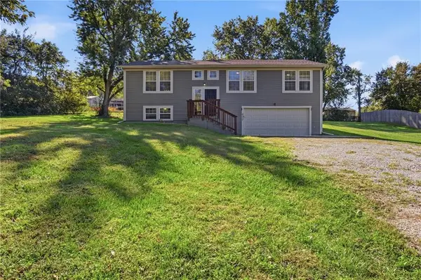 913 Susquehanna Ridge, Independence, MO 64056