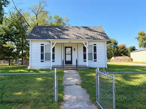 502 Zoe Street, Buckner, MO 64016