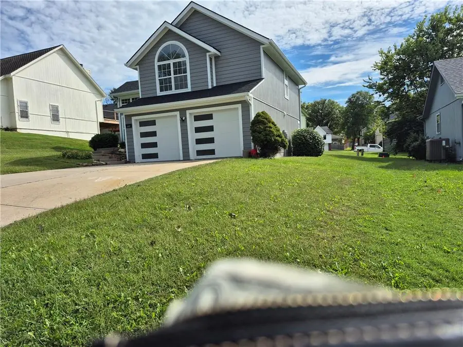 3809 Bernard Powell Drive, Kansas City, MO 64127 - #2