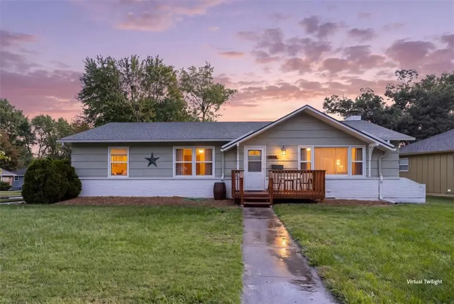 1606 NE 68th Place, Gladstone, MO 64118 - #2