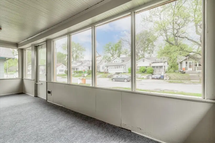 6015 Park Avenue, Kansas City, MO 64130 - #2