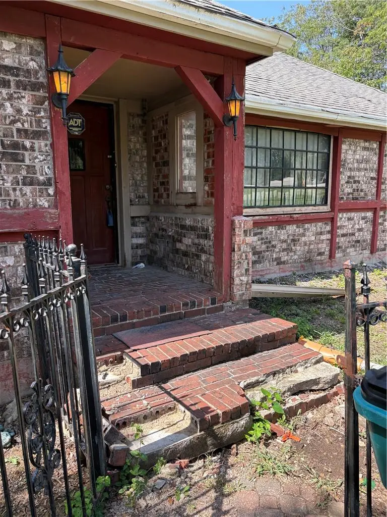 6940 Renner Road, Shawnee, KS 66217 - #2