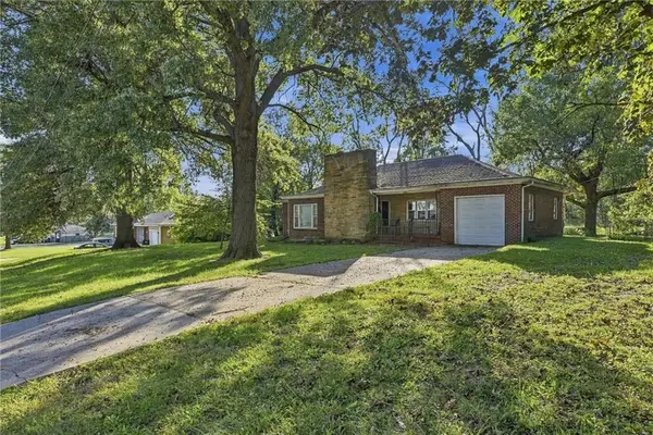 8614 Evanston Avenue, Raytown, MO 64138