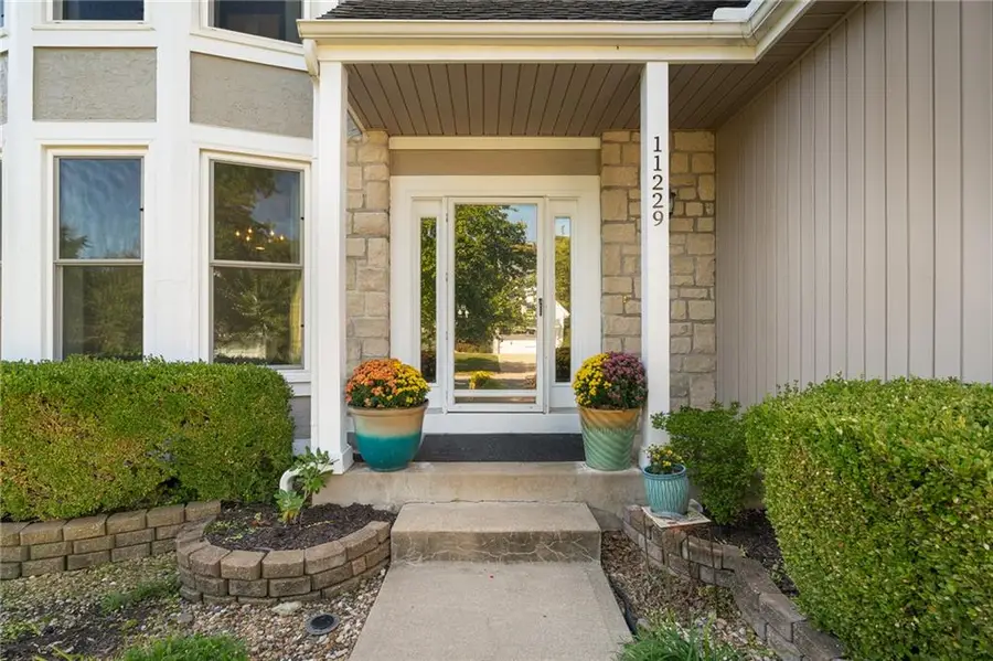 11229 W 117th Street, Overland Park, KS 66210 - #3