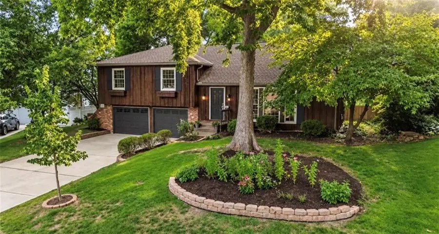 10006 Linden Street, Overland Park, KS 66207 - #2