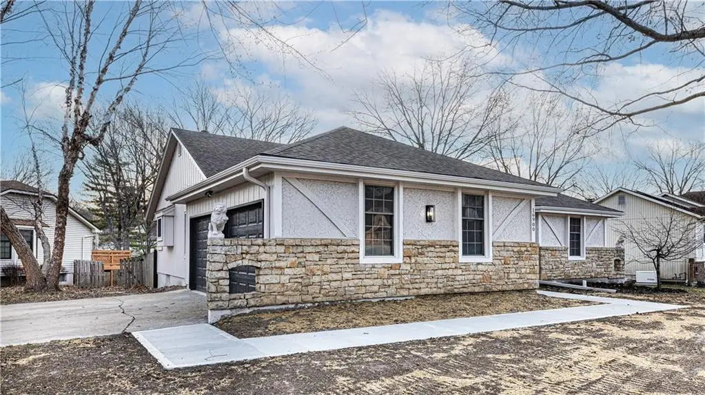16900 E 49th Terrace S, Independence, MO 64055 - #1