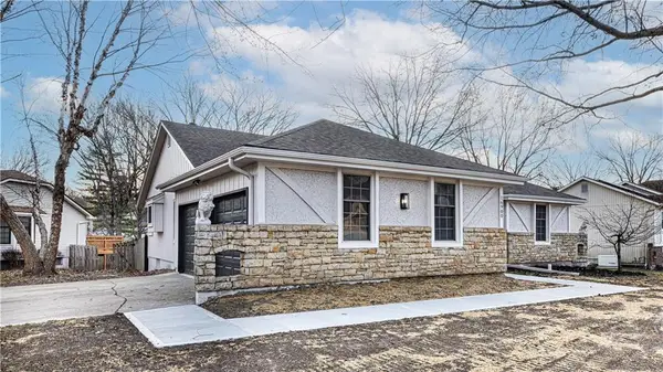 16900 E 49th Terrace S, Independence, MO 64055