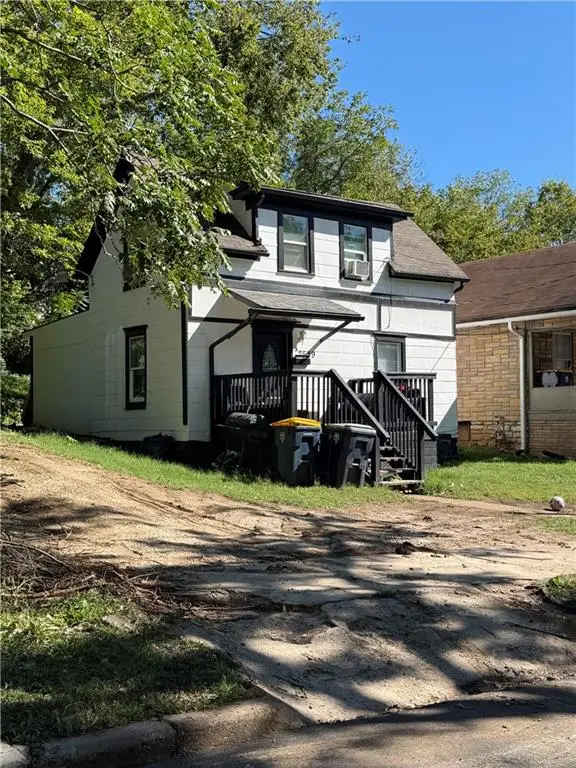 2529 Poplar Avenue, Kansas City, MO 64127 - #1