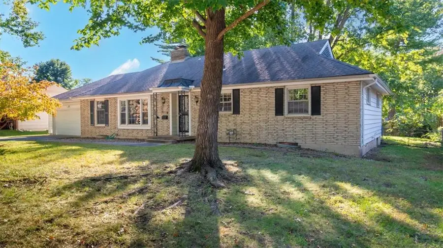 11000 Washington Street, Kansas City, MO 64114 - #3