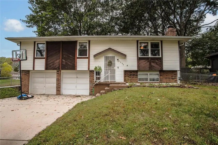 2509 SW 5th Street, Blue Springs, MO 64014 - #2