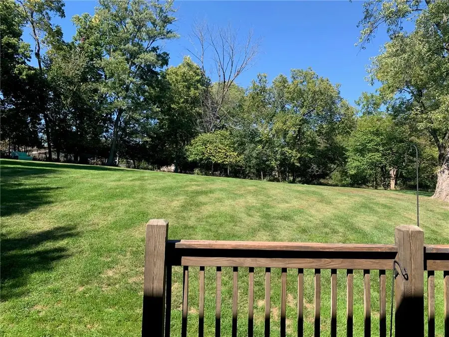 8304 Marston Avenue, Kansas City, MO 64151 - #3