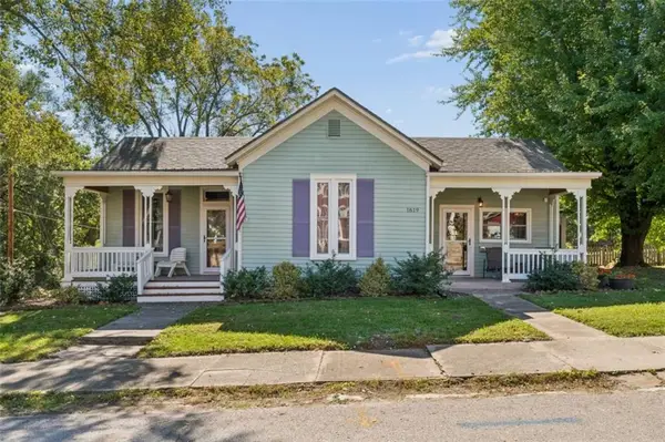 1619 State Street, Lexington, MO 64067