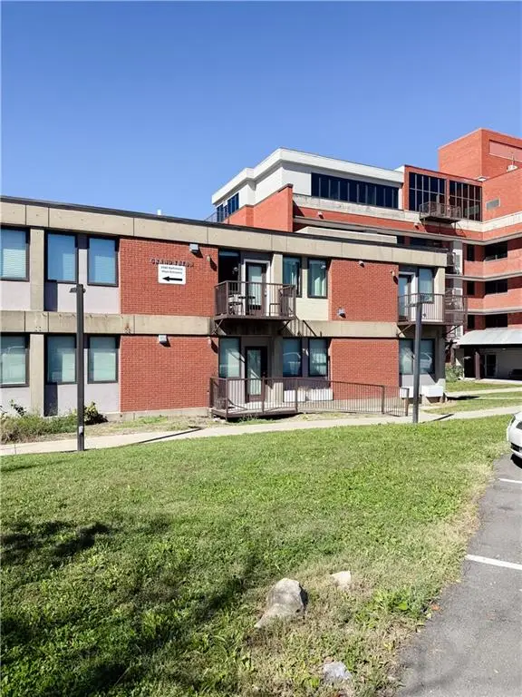 2980 Baltimore Avenue #2304, Kansas City, MO 64108