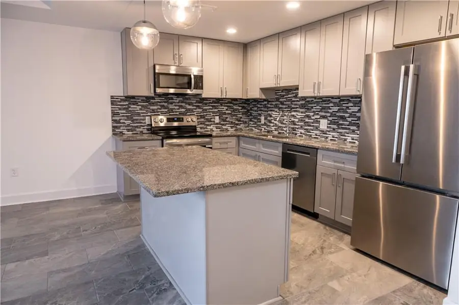 2980 Baltimore Avenue #2304, Kansas City, MO 64108 - #2