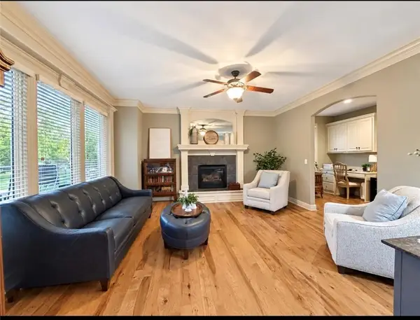 15917 Ballentine Street, Overland Park, KS 66221