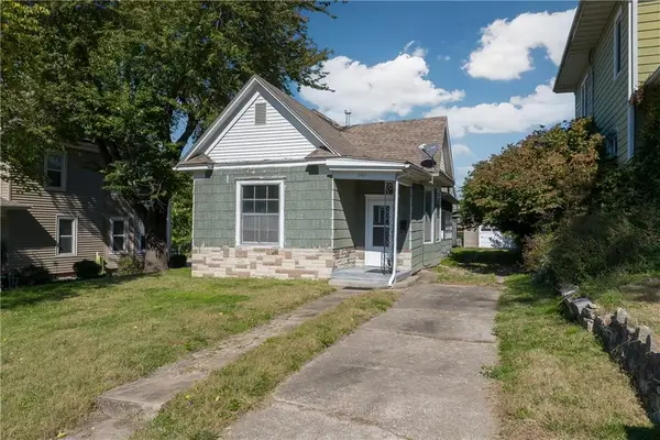 2611 Mitchell Avenue, St Joseph, MO 64507