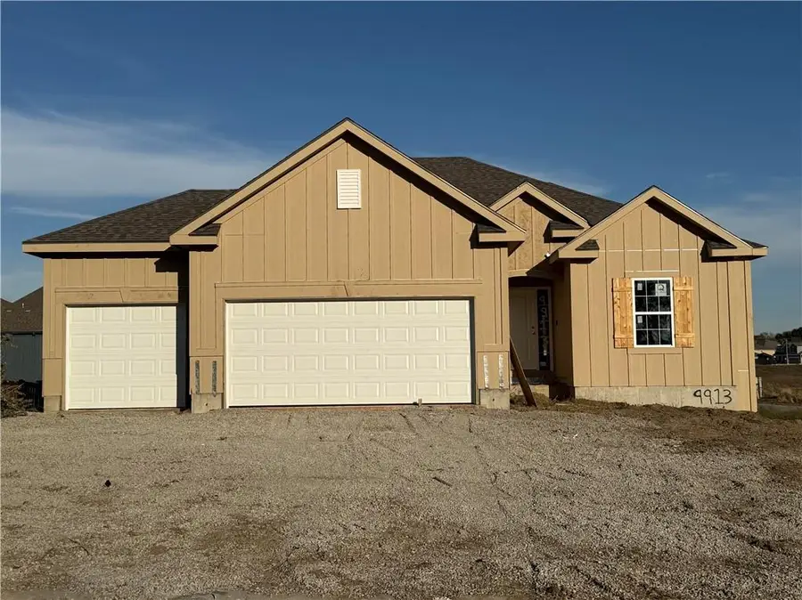 9913 N Manning Avenue, Kansas City, MO 64157 - #2