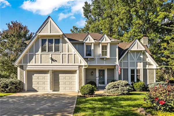 3806 NE Beechwood Drive, Lee's Summit, MO 64064