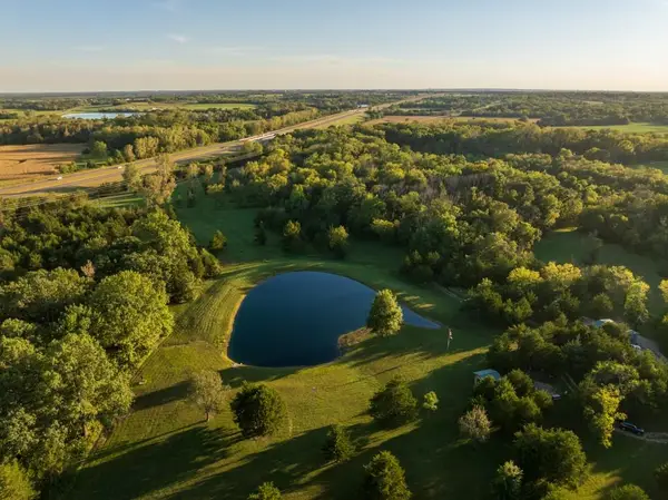 708 Poplar Ridge, Paola, KS 66071