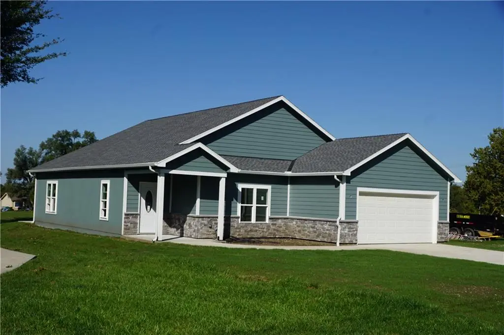 703 N Jefferson Street, Spring Hill, KS 66083 - #1