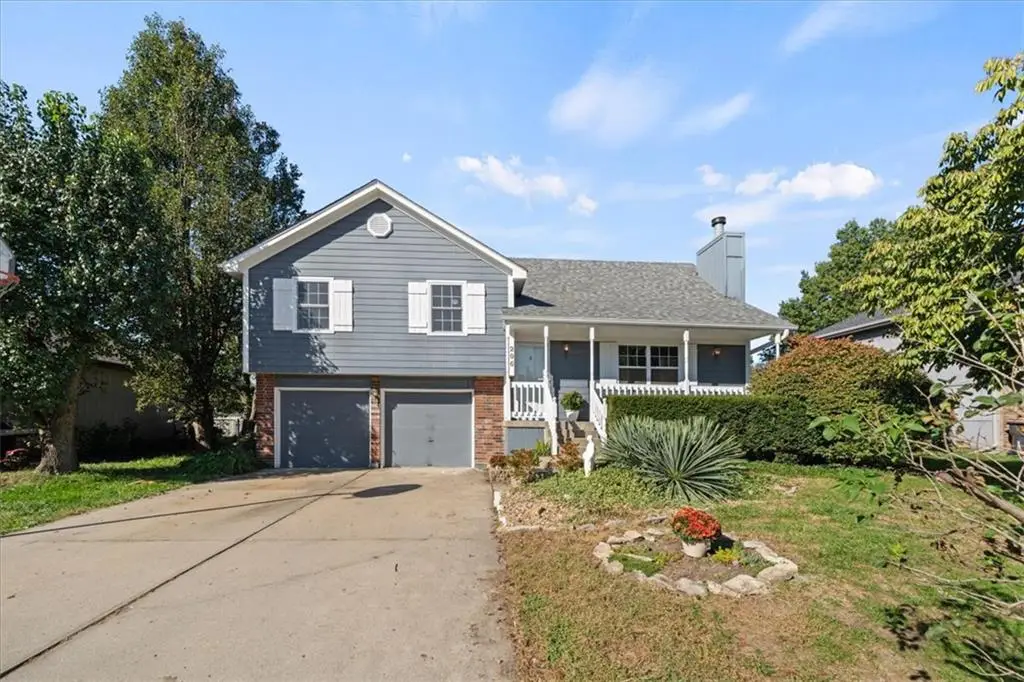 206 Pebblebrook Lane, Grain Valley, MO 64029 - #1