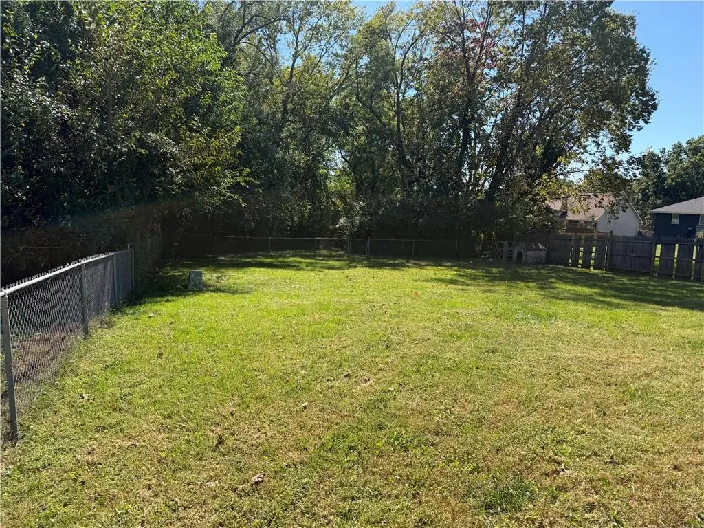 8909 E 87th Street, Raytown, MO 64138 - #1