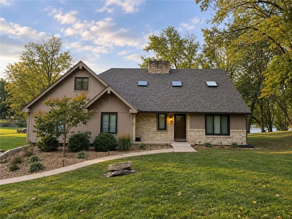 8311 NW Hillside Drive, Weatherby Lake, MO 64152 - #1