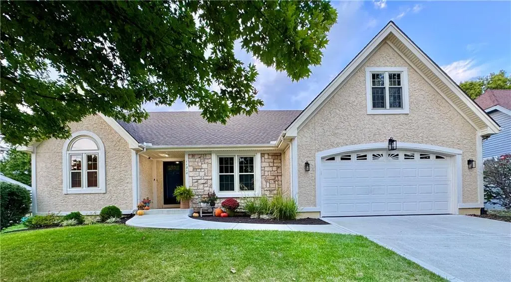 11212 W 115th Street, Overland Park, KS 66210 - #1
