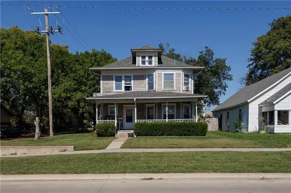 820 W Main Street, Independence, KS 67301