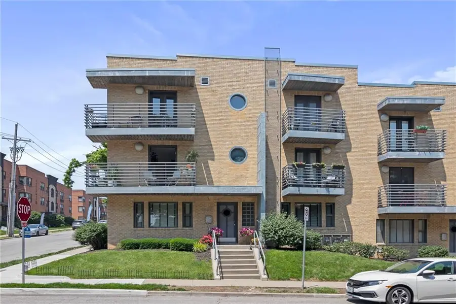 4540 Broadway Boulevard #1N, Kansas City, MO 64111 - #2